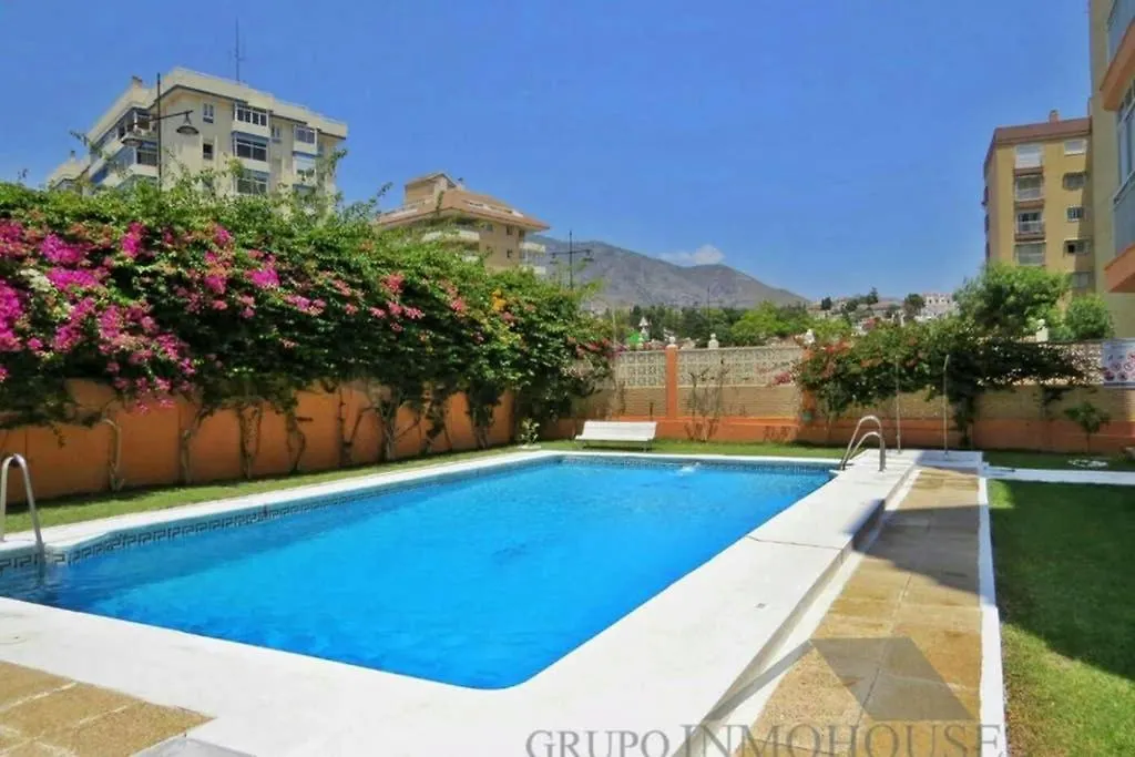 Beachfront With Sea Views And Pool Apartment Fuengirola