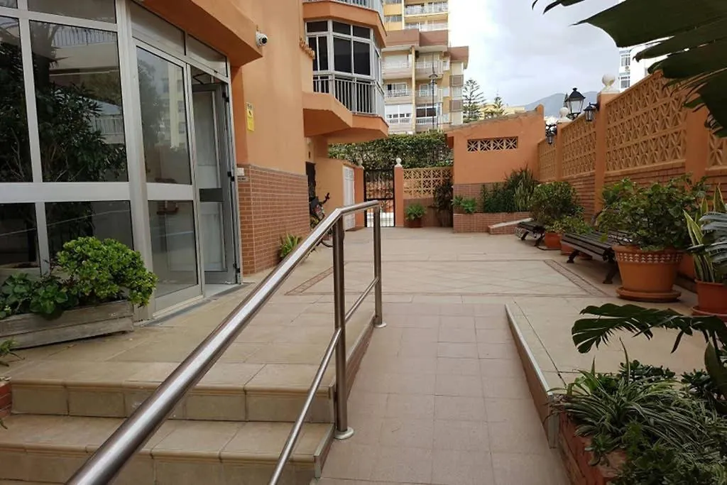 Beachfront With Sea Views And Pool Apartment Fuengirola