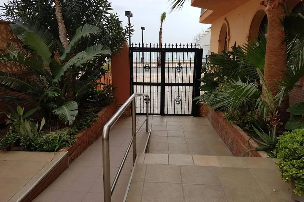 Beachfront With Sea Views And Pool Apartment Fuengirola