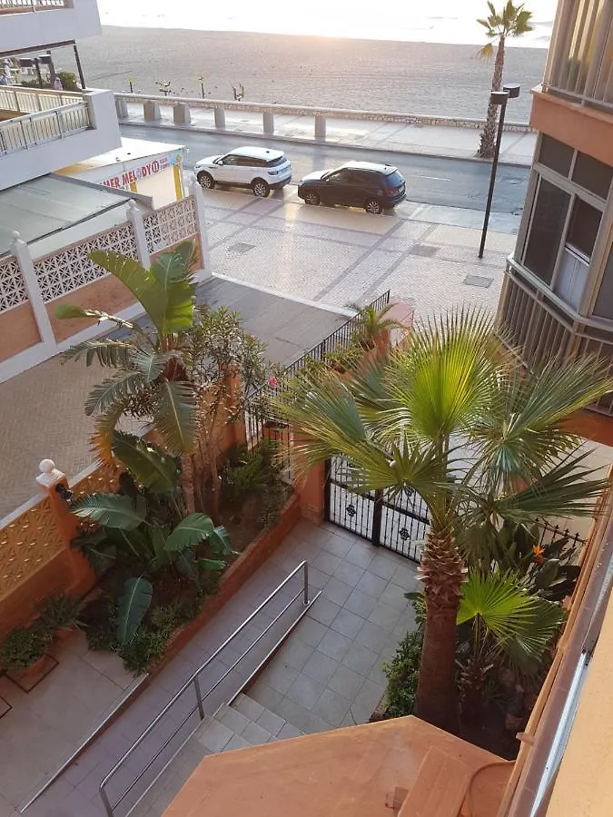 Beachfront With Sea Views And Pool Apartment Fuengirola 0*,  Spain